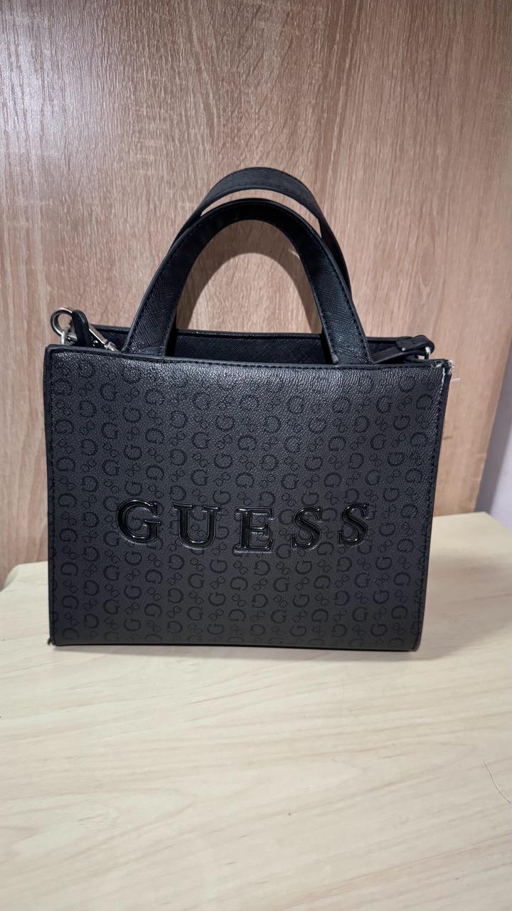 Сумка Guess