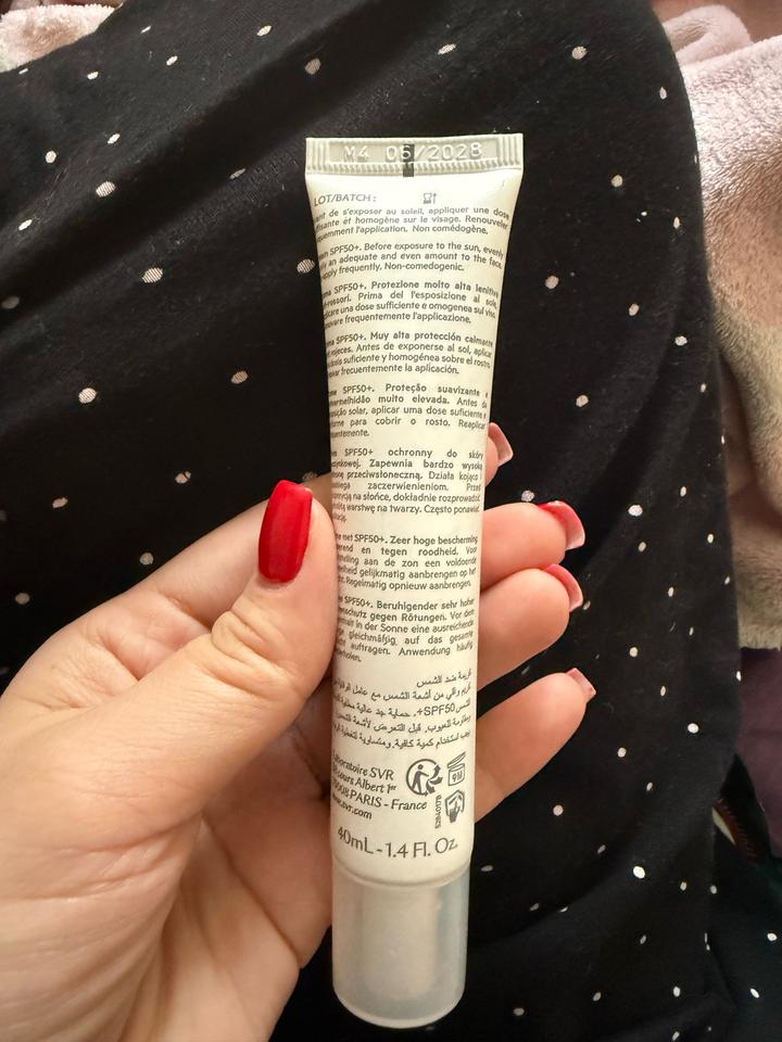 Spf SVR для кожи с Розацея. Брала в ЗЯ.Ни разу не пользовалась