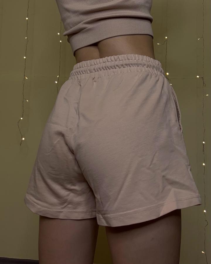 Бежевые шортики