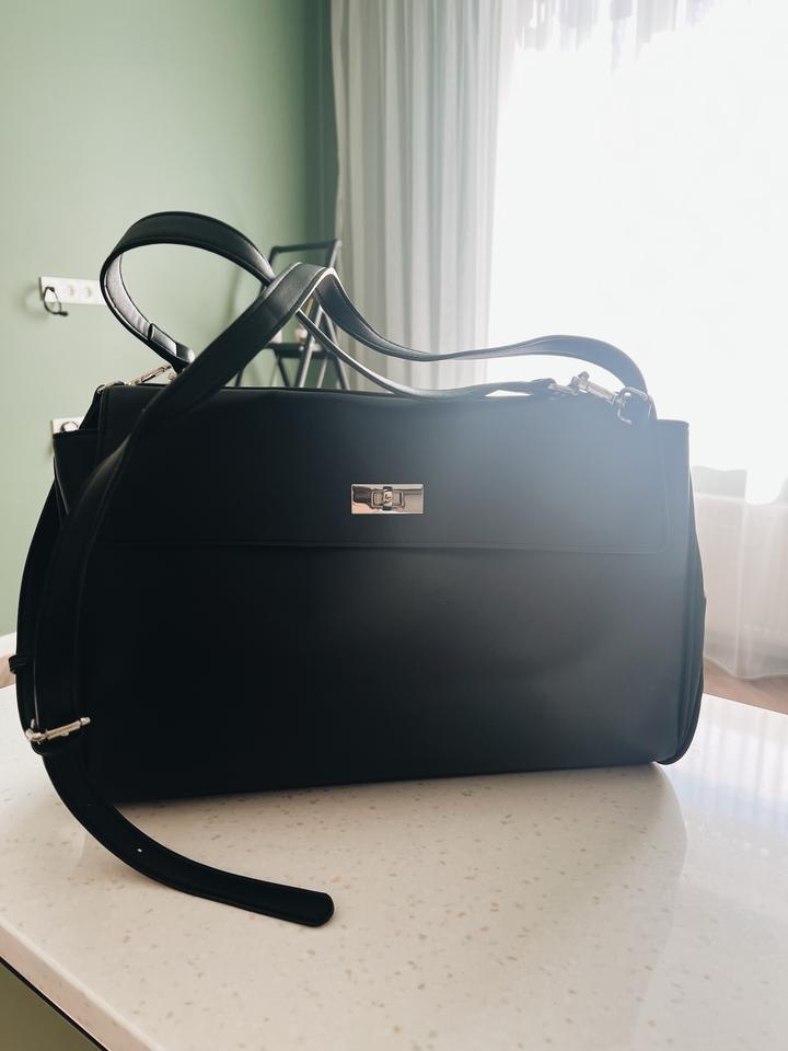 Прямоугольная черная сумка с металлическим замком из экокожи, формат А4, Lichi