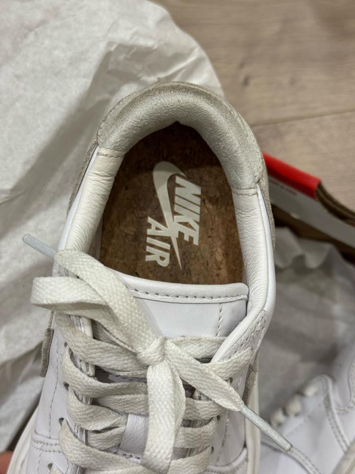 Кроссовки женские Найк