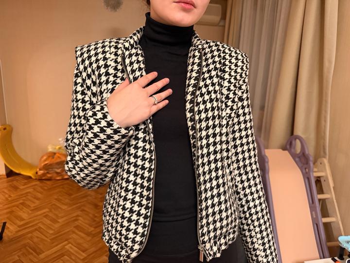 Осенняя куртка от Reserved | S