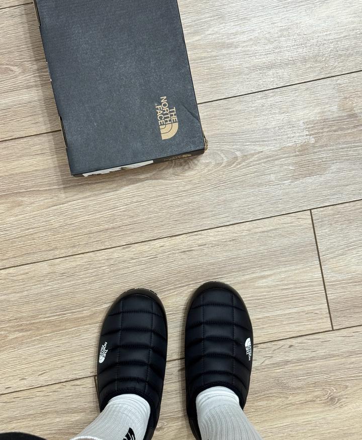 Черные слипоны The North Face