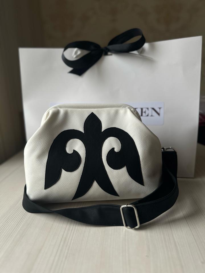 Сумка Дизайнерском от бренда Umida Beken