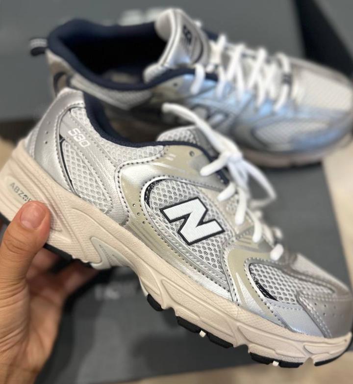 New Balance кроссовки