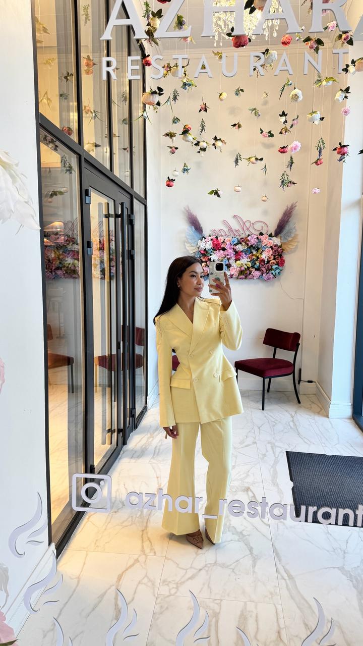 Продам костюм от кз Бренда