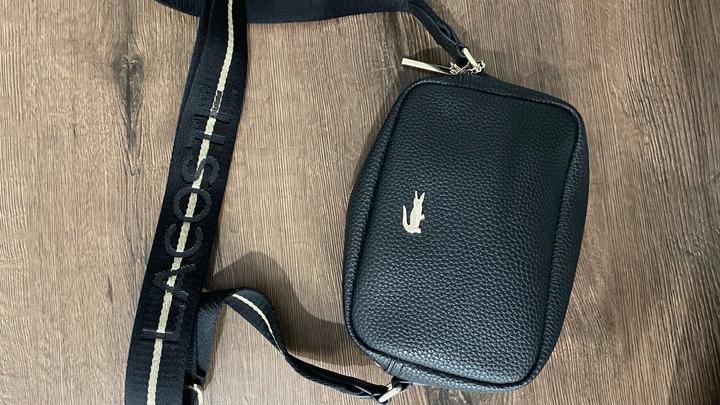 Кроссбоди от Lacoste
