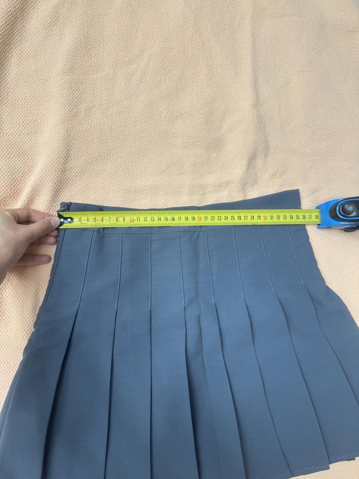 теннисная юбка серая короткая с внутренними защитными шортами