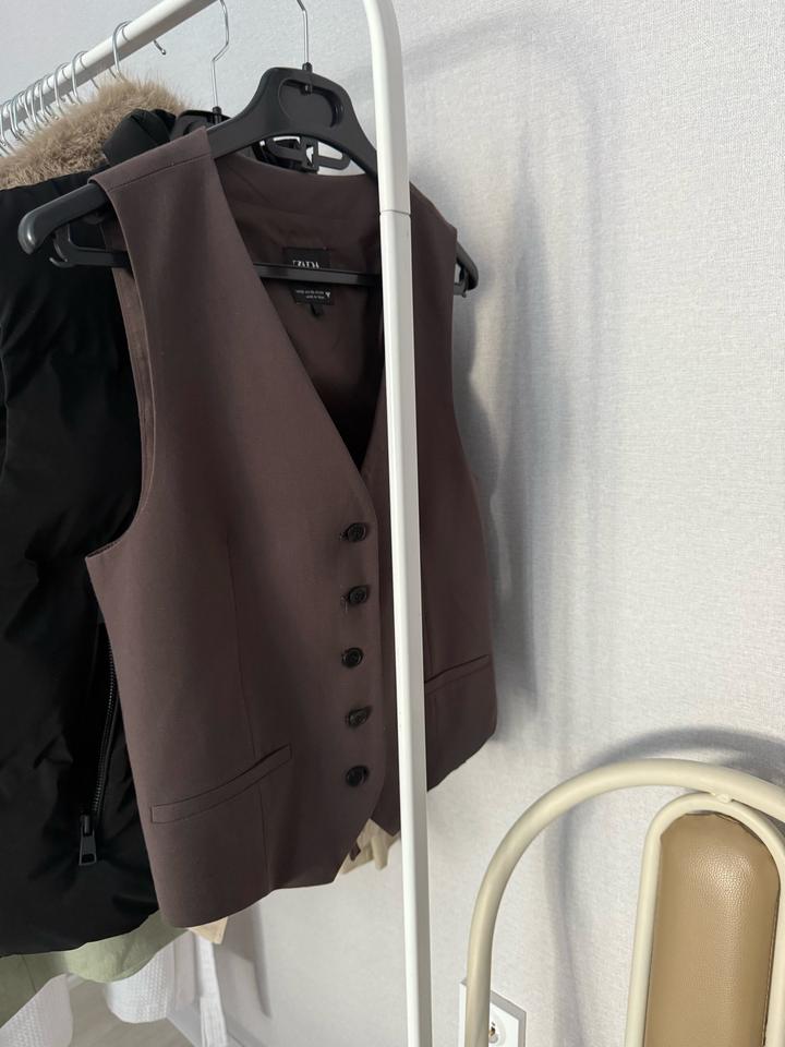 Жилетка Zara