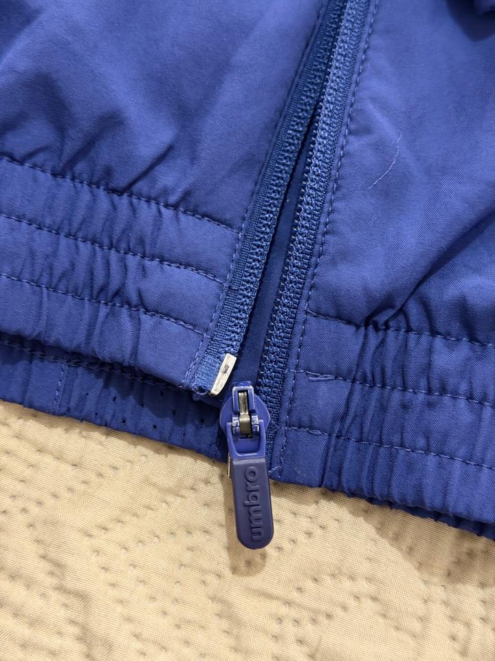 Ветровка легкая Umbro