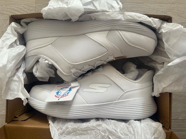 Кроссовки Skechers