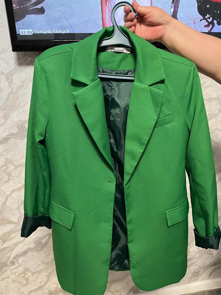 Пиджак кастюм свободного кроя