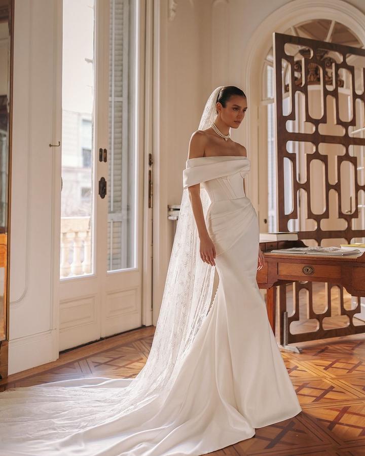 Свадебное платье WHITE SWAN