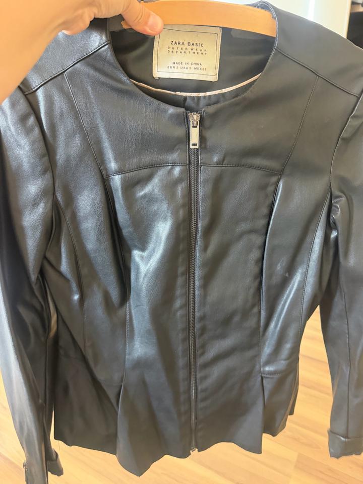 Кожанка от Zara с баской