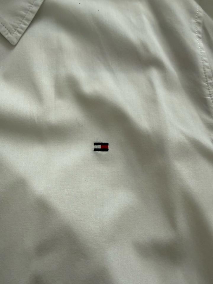 Белая рубашка Tommy Hilfiger