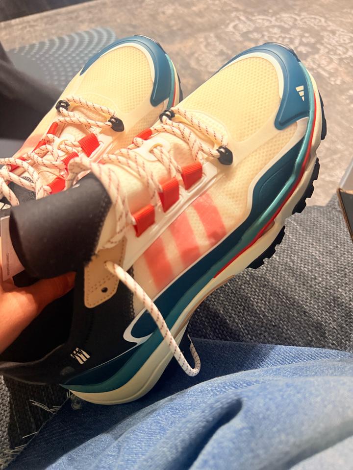 Adidas кроссы