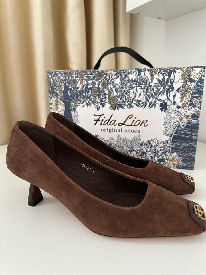 замшевые туфли