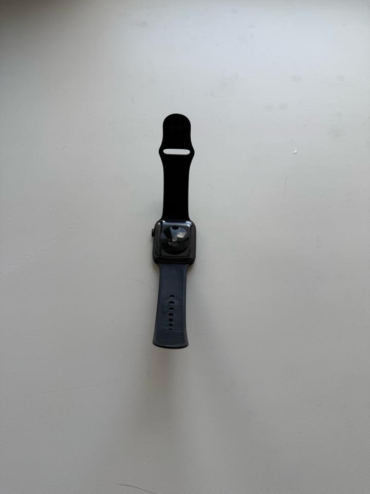 Apple Watch SE 44 мм