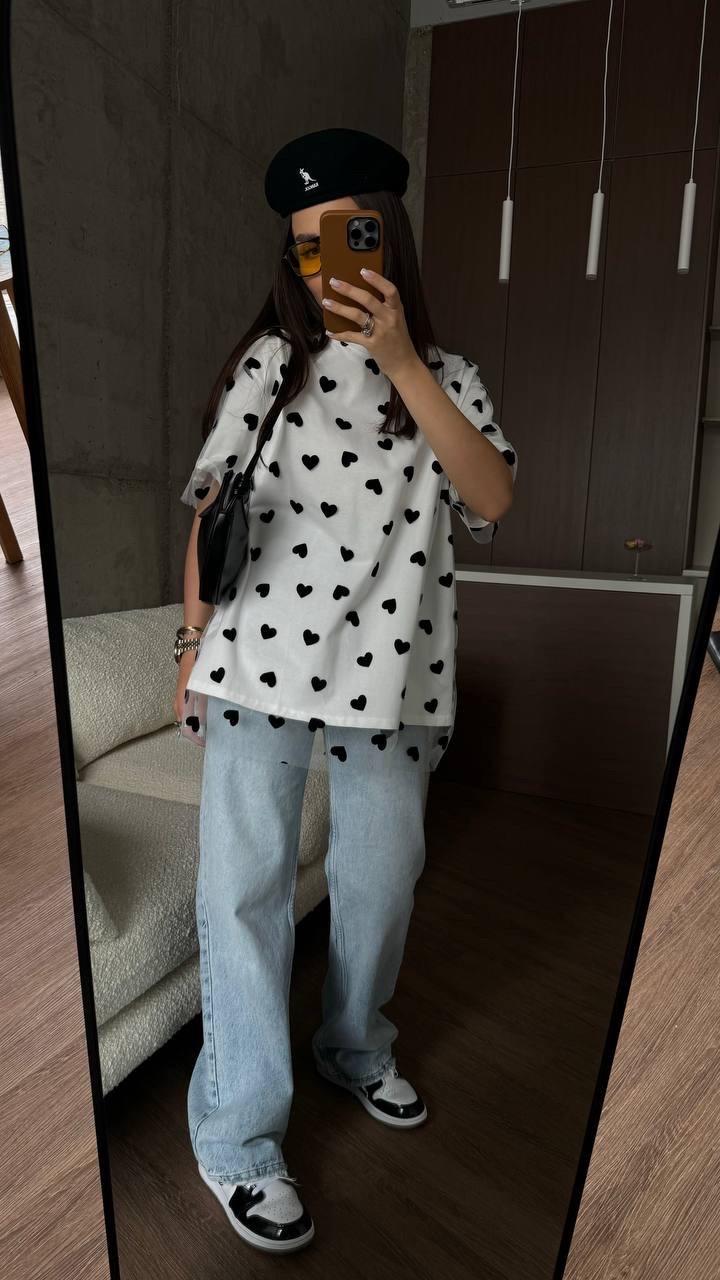 Футболка оверсайз с сердечками