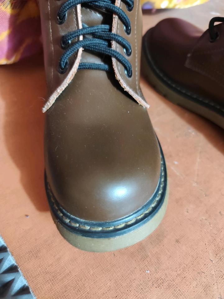 Женские сапоги из натуральной кожи 37