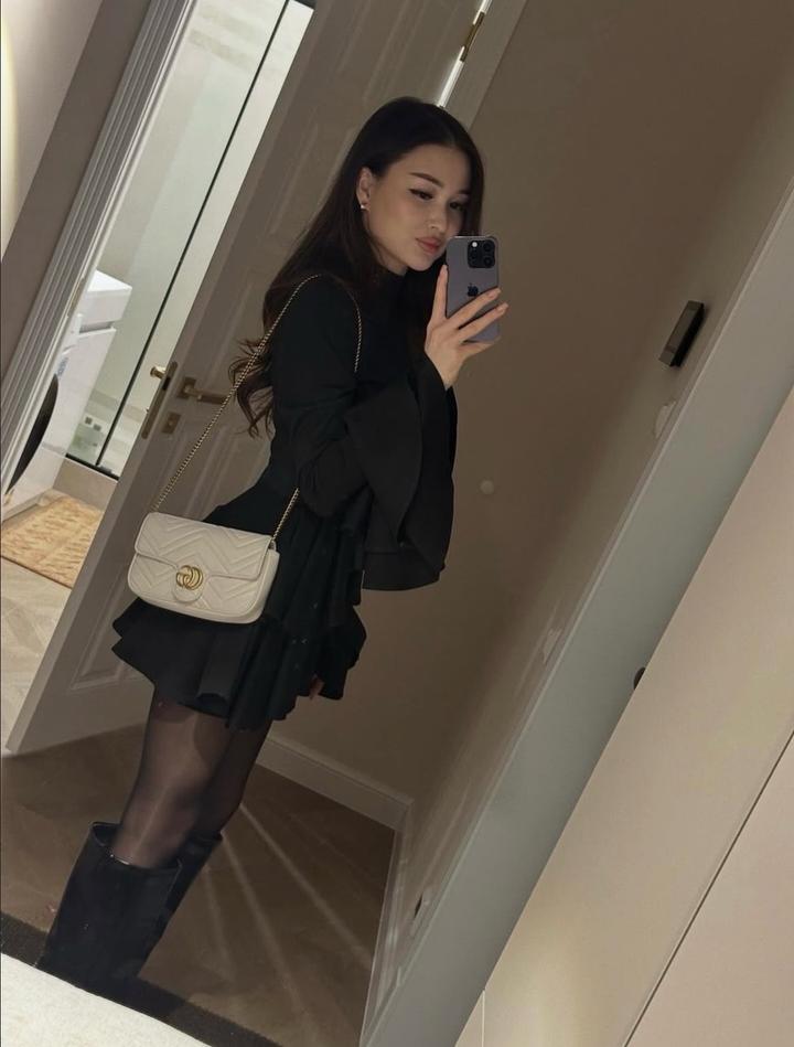 Черное вечернее платье