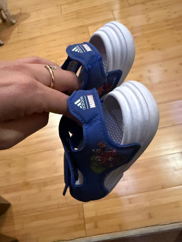 Сандали Adidas