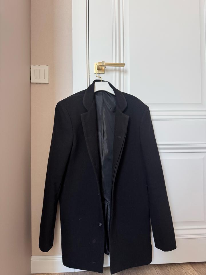 Пальто черное