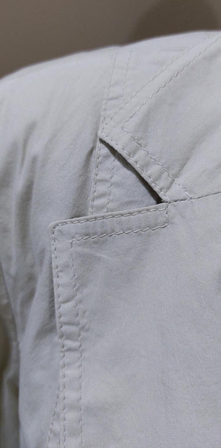 Светлый пиджак от бренда Gerry Weber