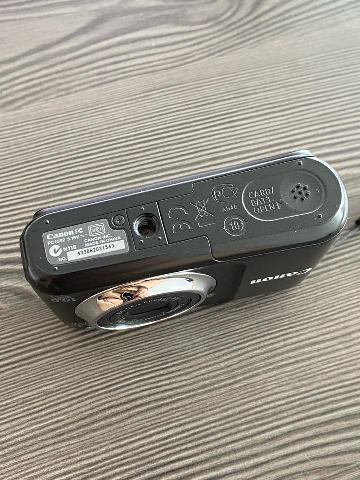 Цифровой фотоаппарат Canon Powershot A800