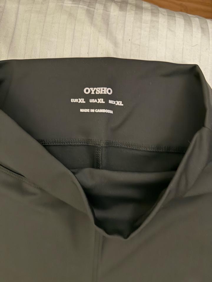 Брюки клеш спортивные от OYSHO