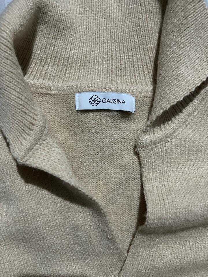 Вязаный жилет Gaissina