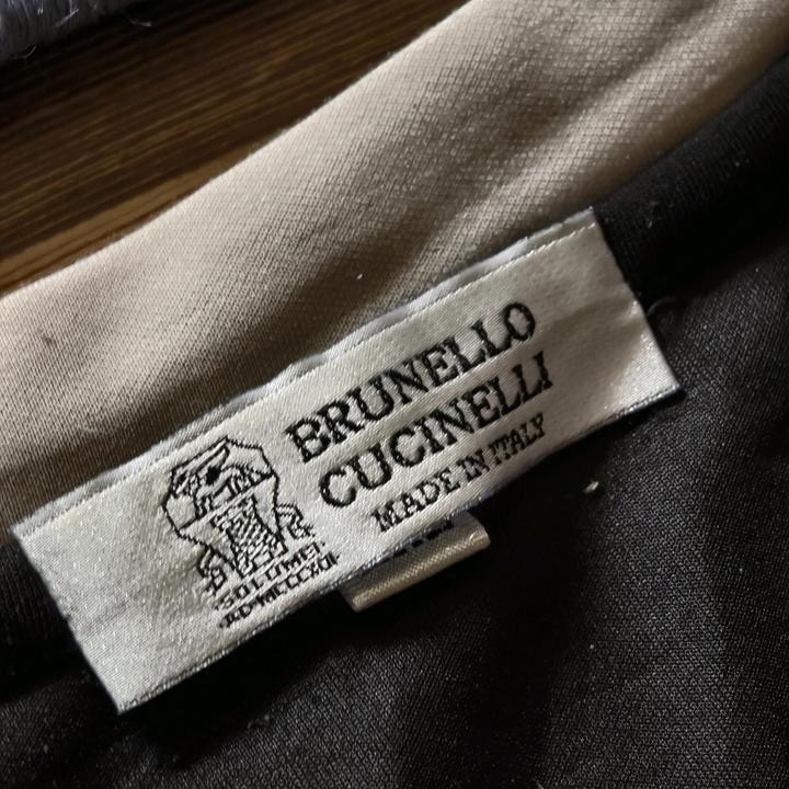 Черная футболка Brunello cucinelli