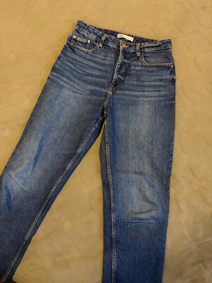 Джинсы Zara Moms