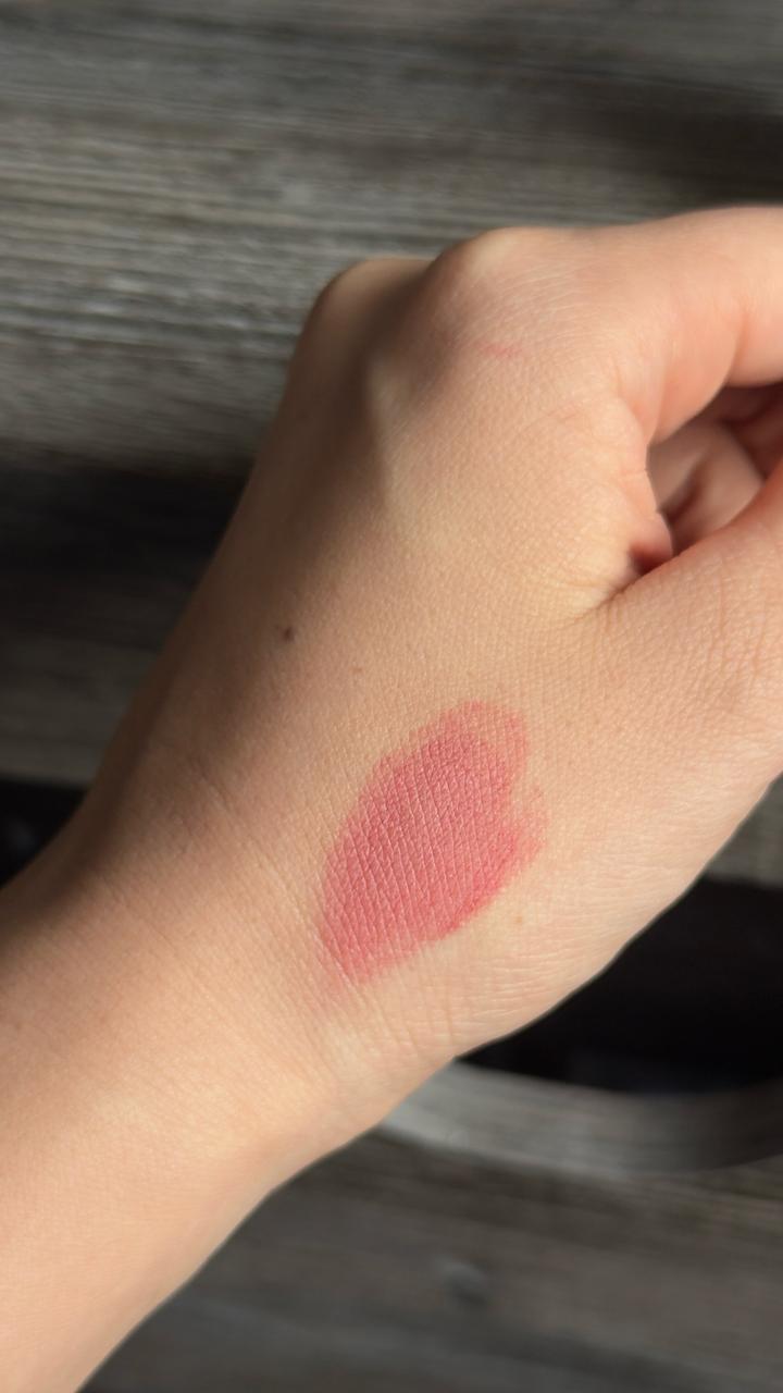 Румяна rare beauty