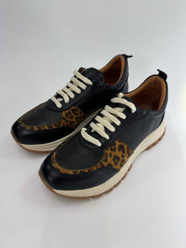 Новые кроссовки натуральная кожа, Турция