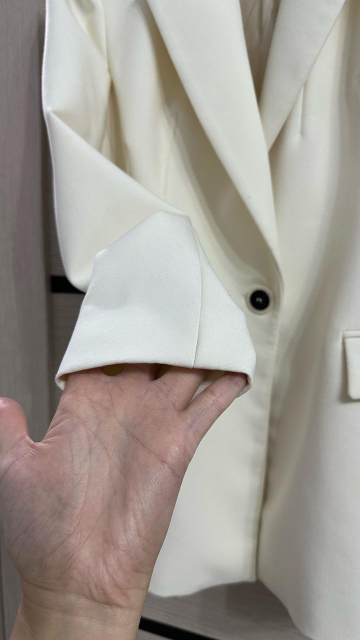 Белый пиджак Zara