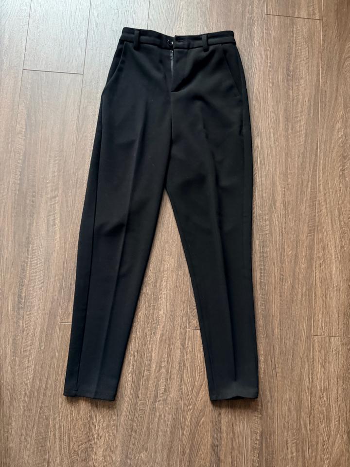 Черные офисные брюки