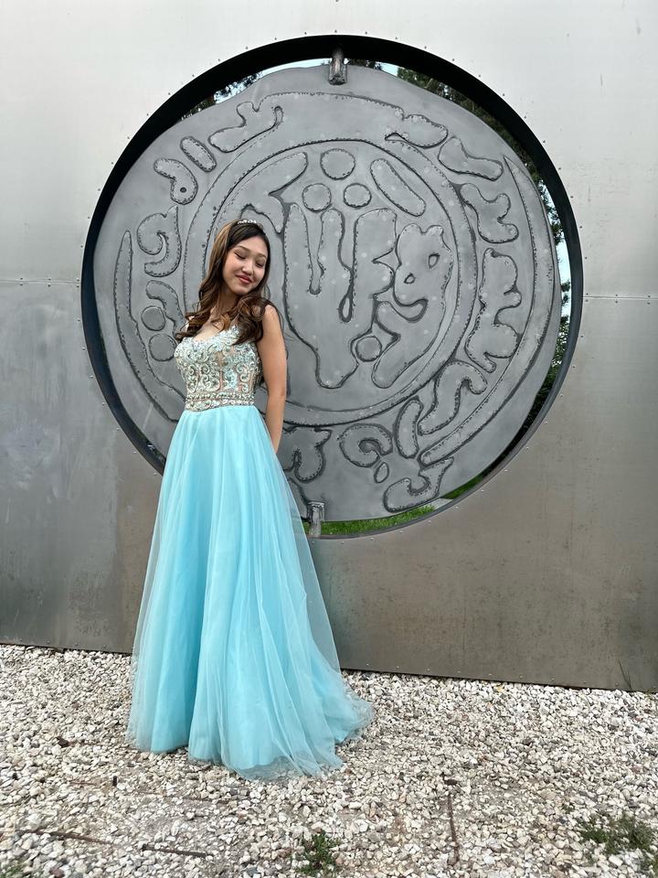 Вечернее платье