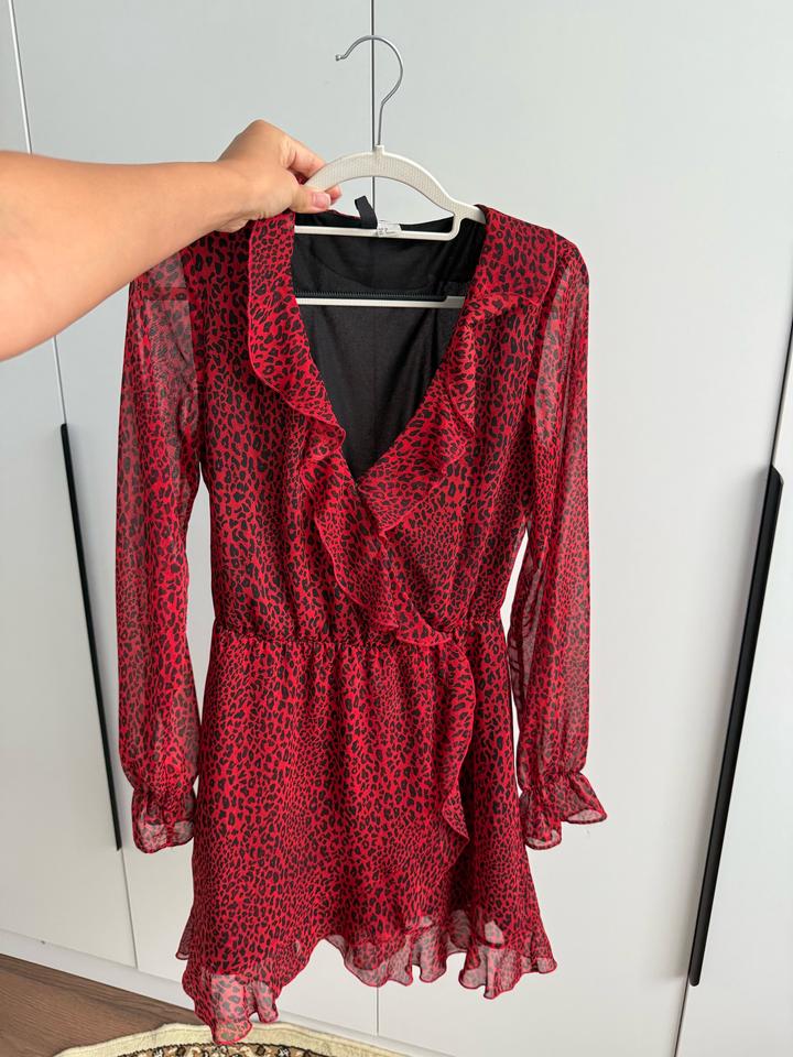 hm красное платье