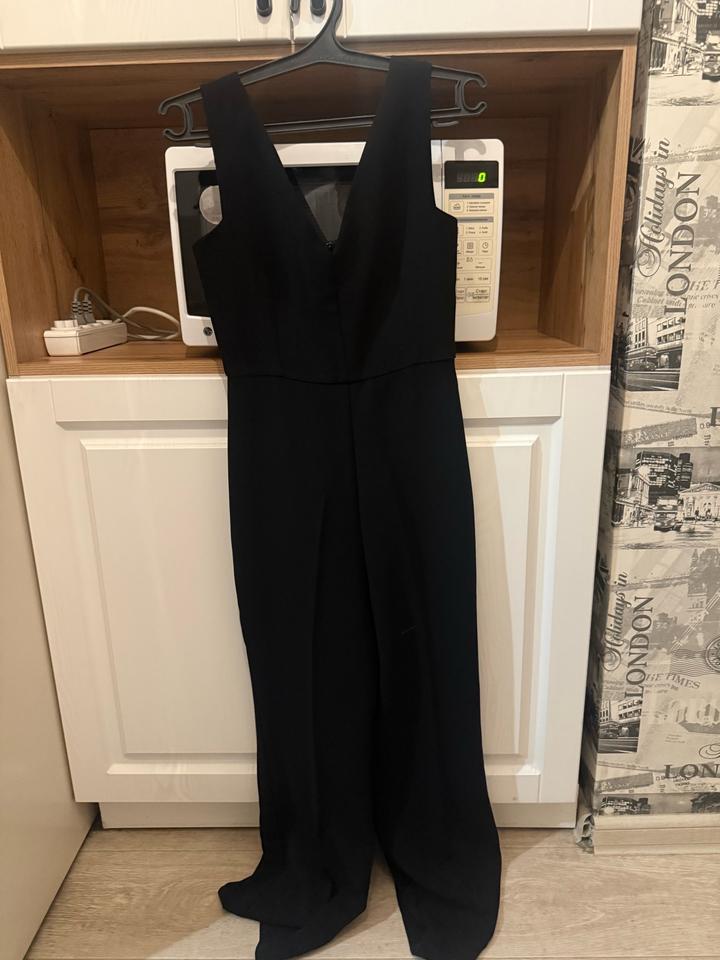 Черный комбинезон Mango