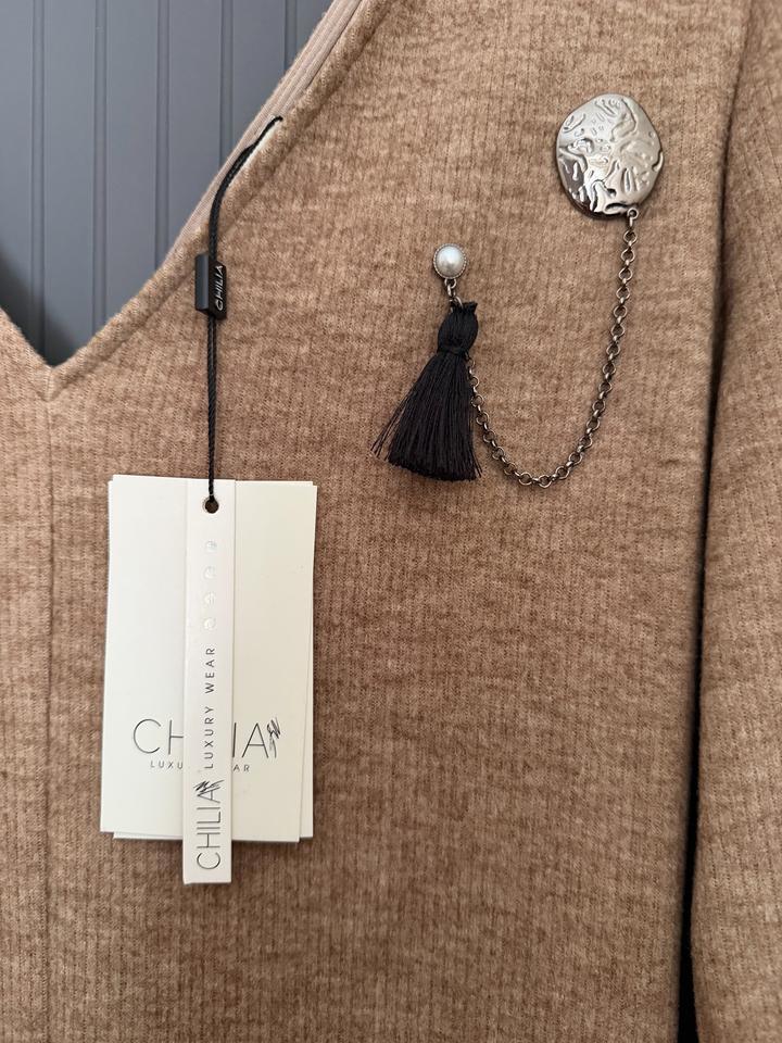 Платье коричневого цвета