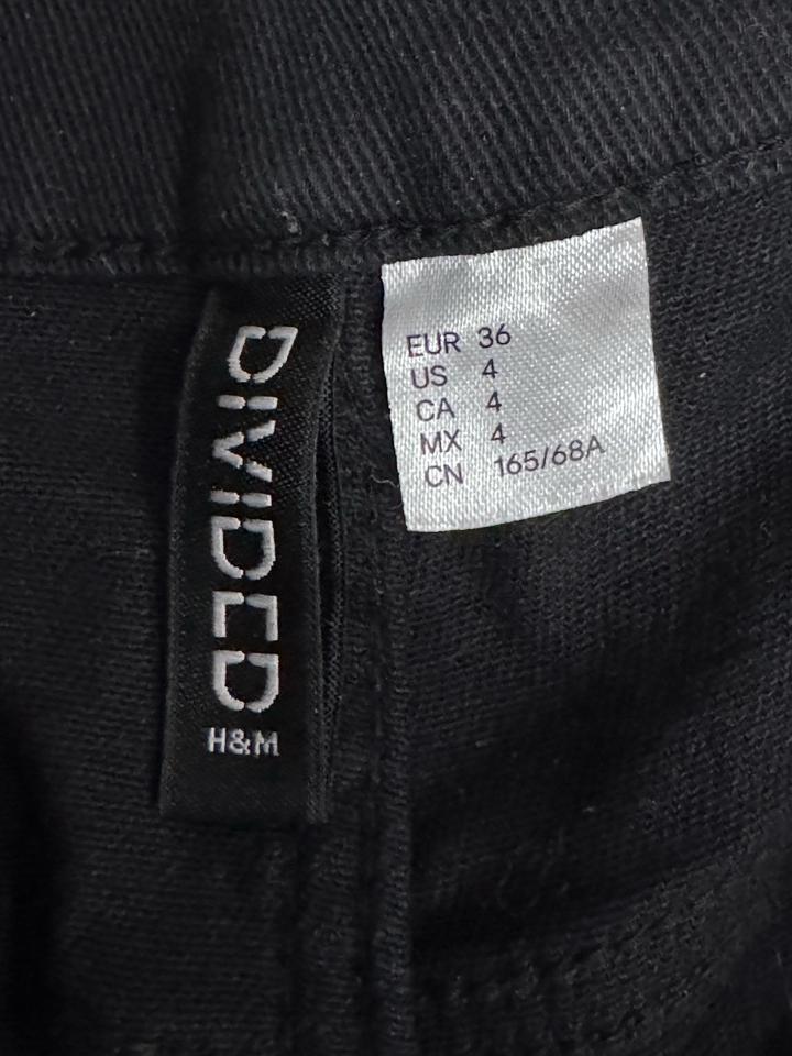Черные джинсы H&M