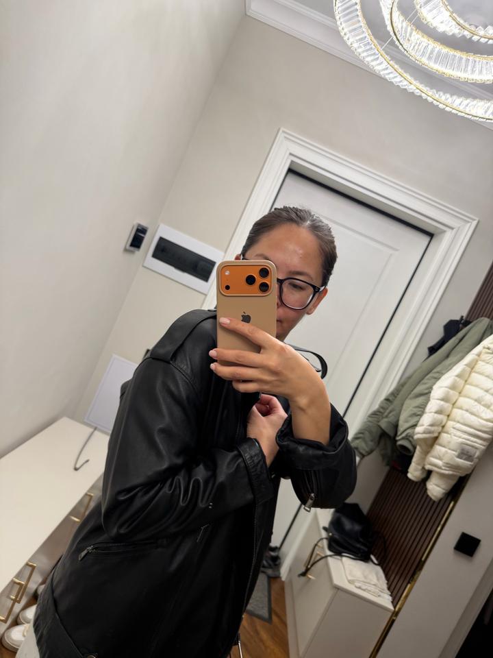 Косуха из натуральной кожи подходит до 48р