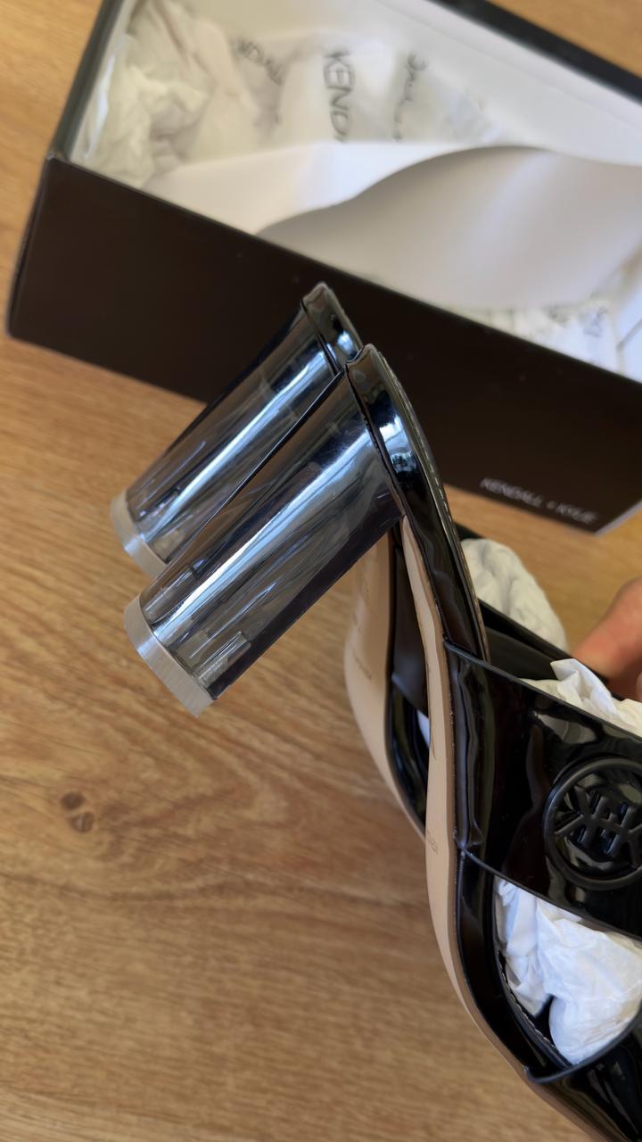 Босоножки Kendall & Kylie