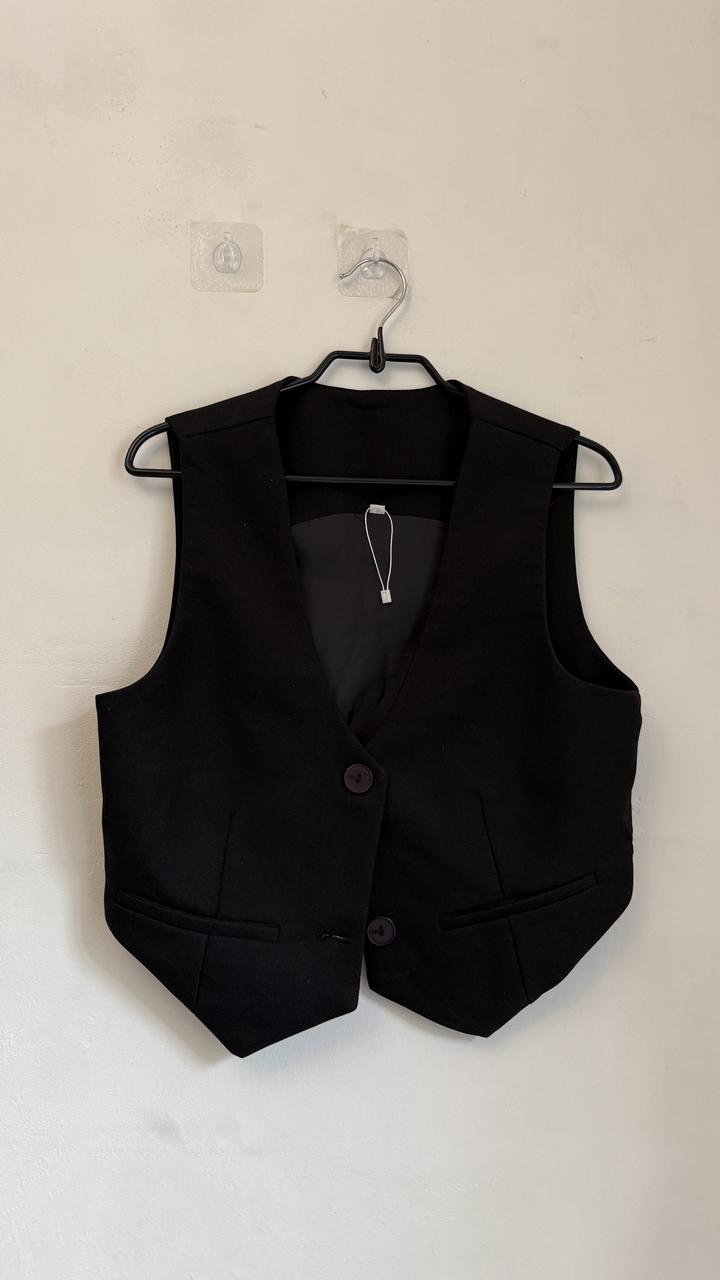 Укорочена жилетка