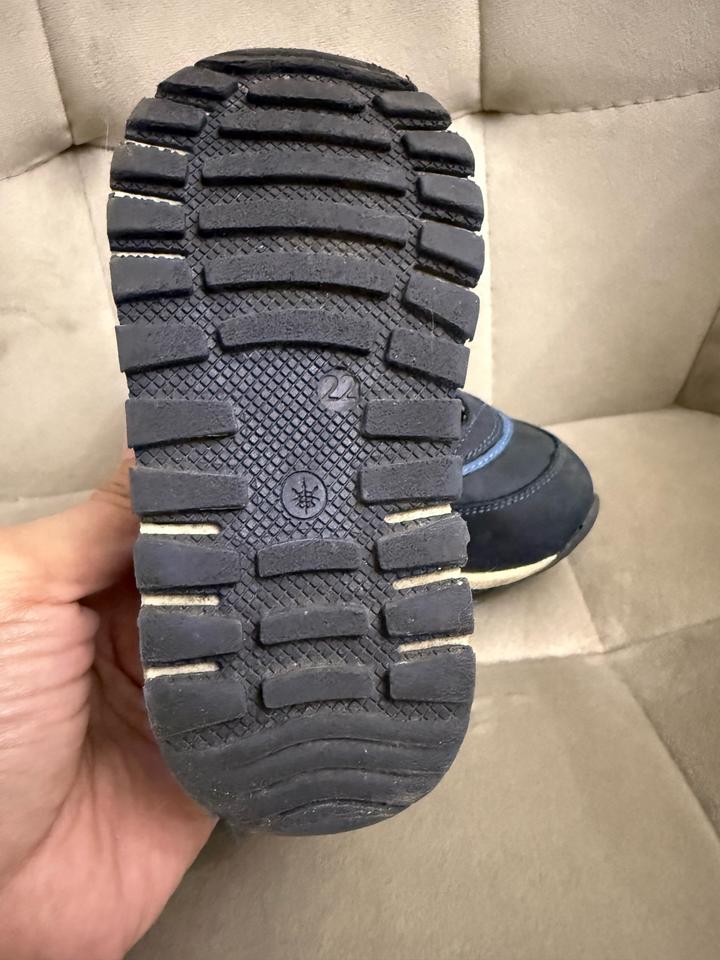 Кроссовки для малышей