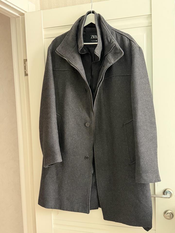 Пальто мужское Zara
