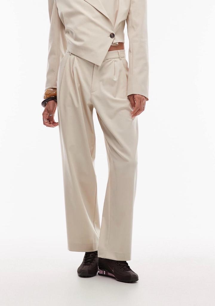 Костюм стильный женский новый