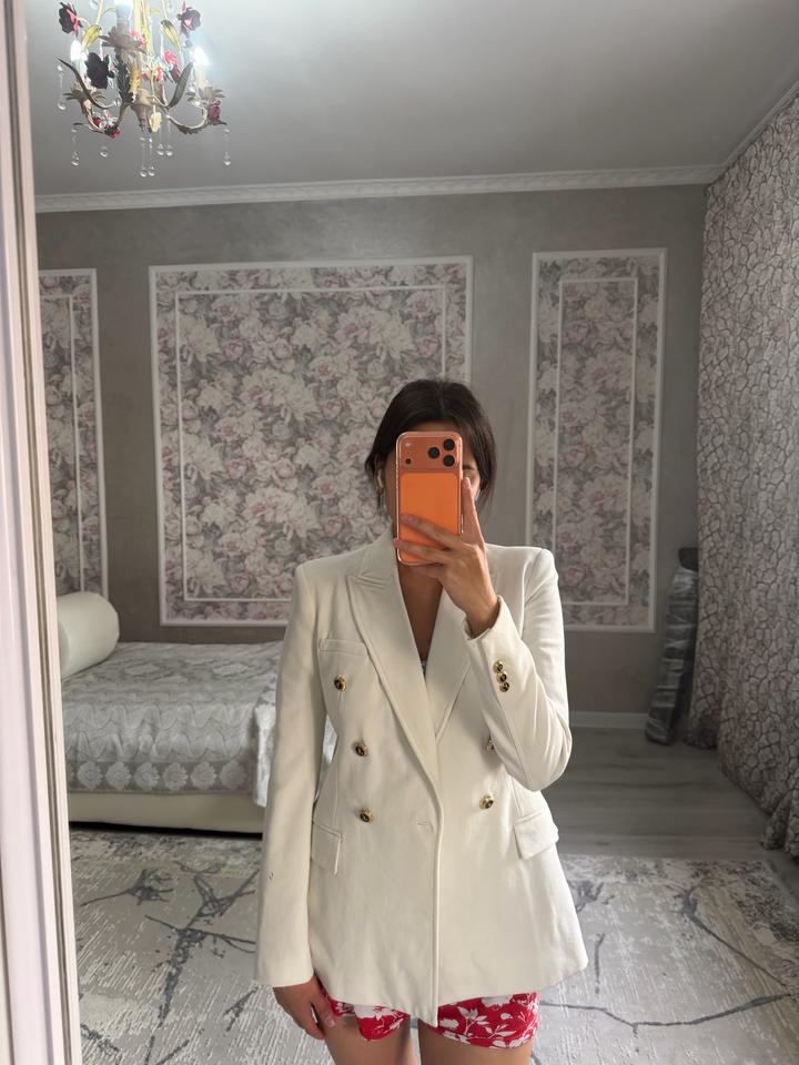 Белый пиджак отZARA
