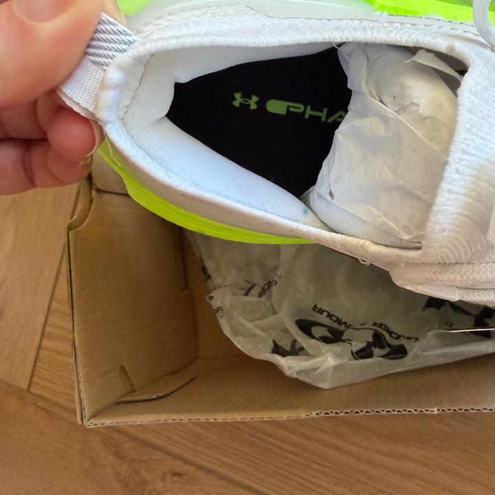 Кроссовки under armour